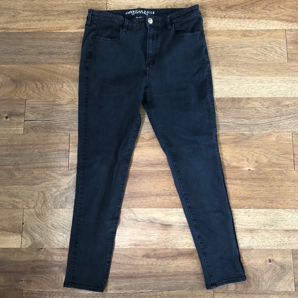 AE High-Rise Black Jeans